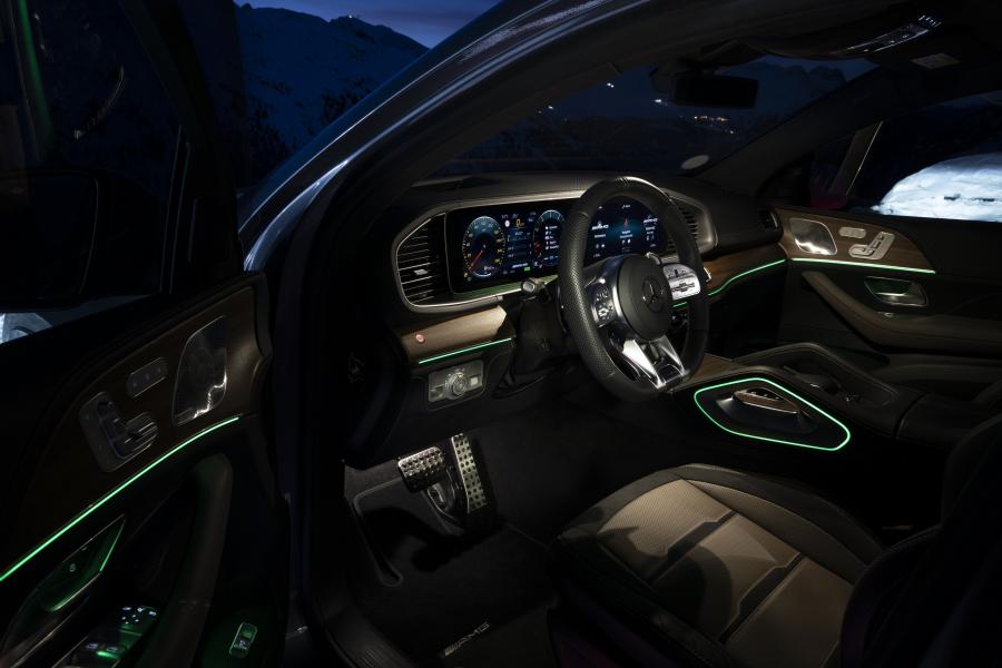 Интерьер Mercedes-AMG GLE53 4Matic+ Coupe (C167) 2019 года  (WW) (фото 97 из 99)